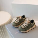 Kids Sneakers 2023 Spring New Boys Girls Classic Fashion Casual Sneakers Children Tennis Soft Sole Sports Running Shoes - الصورة 2